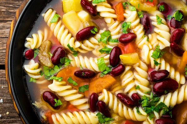 Peut-on créer une soupe miso authentique sans dashi ni tofu?